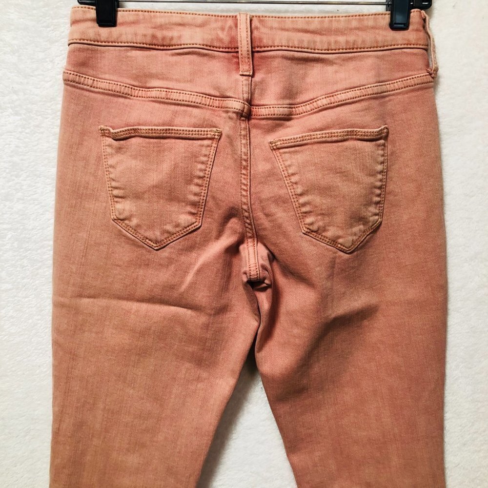 Universal Thread Peach Orange Cropped Jeans With Released Hems Size 2/26R - Picture 6 of 7